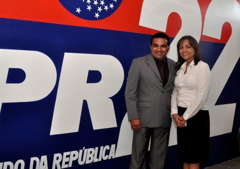 A deputada Eliziane Gama e o presidente do PR no Maranhão, Josimar de Maranhãozinho
