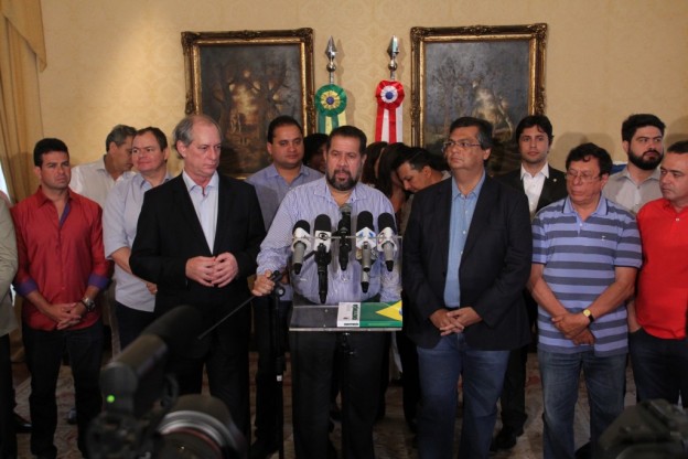 Sem força, governador Flávio Dino pode apenas irritar-se ao Carlos Lupi lhe "usurpar" a cadeira presidencial "entregá-la" para Ciro Gomes