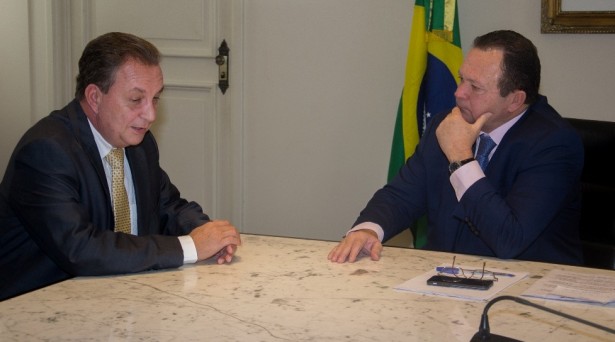 Luis Fernando e Carlos Brandão dialogam sobre obras do Governo do Estado que estão em andamento em São José de Ribamar